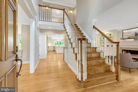 Entry Way - 6700 Norview Ct, Springfield, VA 22152 photo 1 of 4