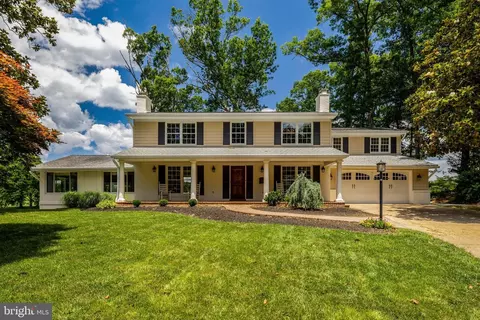 Exterior - 6700 Norview Ct, Springfield, VA 22152 photo 8 of 10