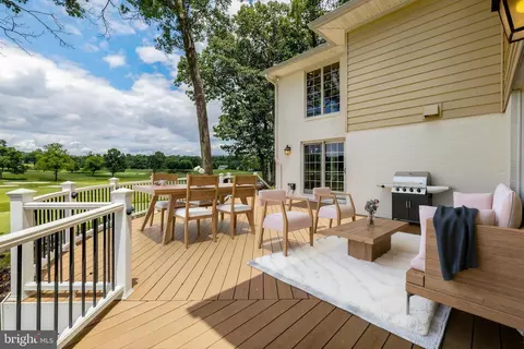 Exterior - 6700 Norview Ct, Springfield, VA 22152 photo 3 of 10