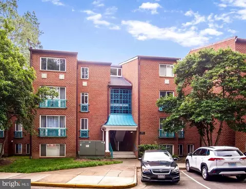 11841 Shire Ct #31D, Reston, VA 20191