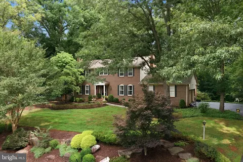 10516 Walter Thompson Dr, Vienna, VA 22181