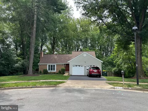 9519 Heathwood Ct, Burke, VA 22015