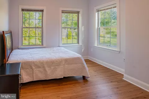 Bedroom - 5409 Easton Dr, Springfield, VA 22151 photo 2 of 5