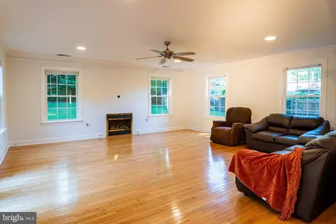 Living - 5409 Easton Dr, Springfield, VA 22151 photo 5 of 7