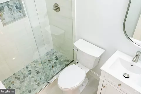 Bath - 5409 Easton Dr, Springfield, VA 22151 photo 1 of 9
