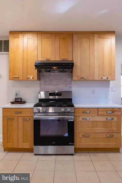 Kitchen - 5409 Easton Dr, Springfield, VA 22151 photo 1 of 2