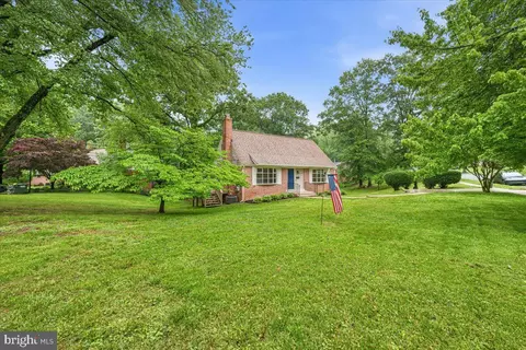 Exterior - 8624 Parliament Dr, Springfield, VA 22151 photo 3 of 13