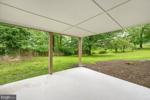 Exterior - 8624 Parliament Dr, Springfield, VA 22151 photo 8 of 13