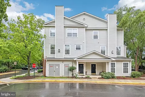 13004 Cabin Creek Rd #13004, Herndon, VA 20171