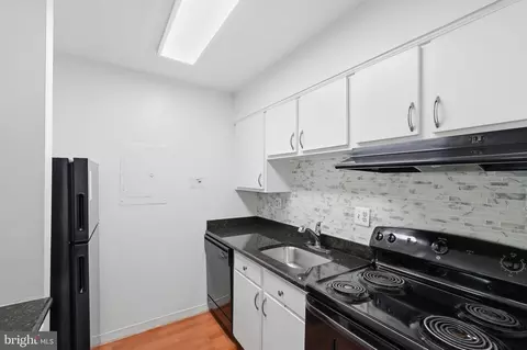 Kitchen - 1808 Old Meadow Rd #503, Mclean, VA 22102 photo 1 of 4