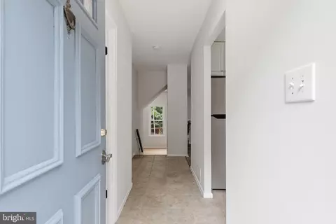 Entry Way - 8398 Uxbridge Ct, Springfield, VA 22151 photo 1 of 1