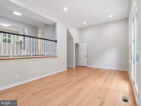Living - 8398 Uxbridge Ct, Springfield, VA 22151 photo 1 of 4
