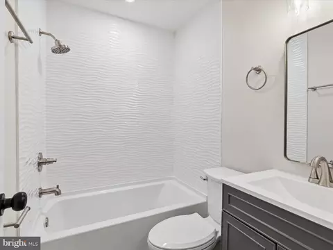 Bath - 8398 Uxbridge Ct, Springfield, VA 22151 photo 2 of 2