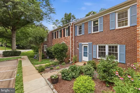 Exterior - 8398 Uxbridge Ct, Springfield, VA 22151 photo 9 of 9