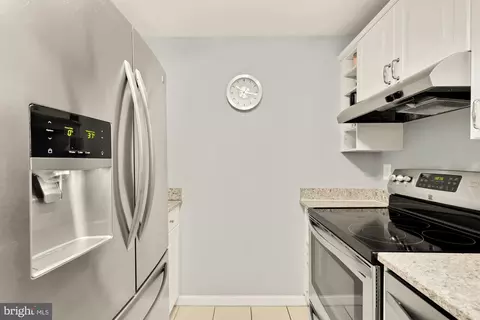 Kitchen - 8100 Loving Forest Ct, Springfield, VA 22153 photo 3 of 4