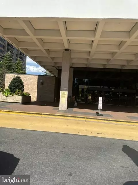 3701 S George Mason Dr #401N, Falls Church, VA 22041