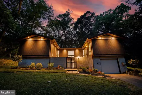 4304 Ann Fitz Hugh Dr, Annandale, VA 22003