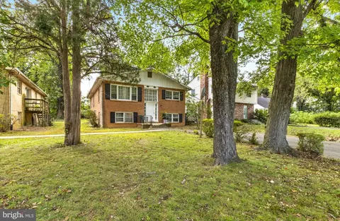Exterior - 1644 La Salle Ave, Mclean, VA 22102 photo 1 of 11