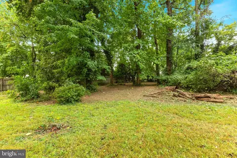 Exterior - 1644 La Salle Ave, Mclean, VA 22102 photo 11 of 11