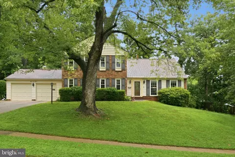 8900 Queen Elizabeth Blvd, Annandale, VA 22003