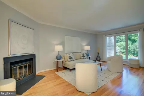 11619 Chapel Cross Way, Reston, VA 20194
