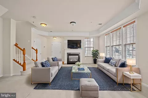 7049 Huntley Run Pl #116, Alexandria, VA 22306