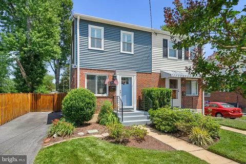 6801 Radcliffe Dr, Alexandria, VA 22307