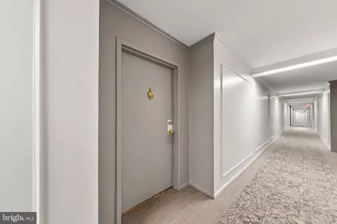 Entry Way - 7680 Tremayne Pl #204, Mclean, VA 22102 photo 1 of 2