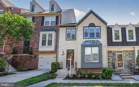 Exterior - 6433 English Ivy Ct, Springfield, VA 22152 photo 2 of 4