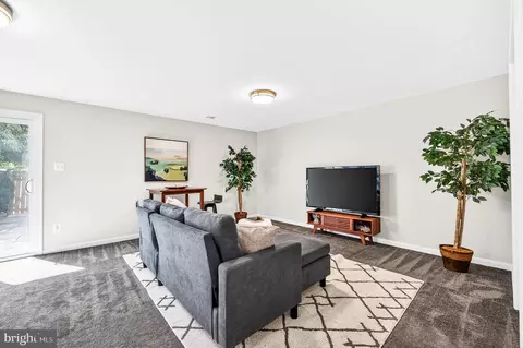 Other - 6433 English Ivy Ct, Springfield, VA 22152 photo 4 of 12