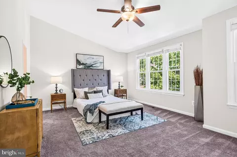 Bedroom - 6433 English Ivy Ct, Springfield, VA 22152 photo 7 of 7
