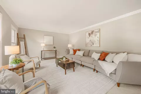 Living - 6552 Raftelis Rd, Burke, VA 22015 photo 5 of 7