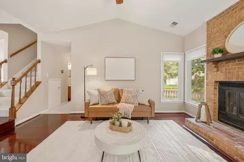 Living - 6552 Raftelis Rd, Burke, VA 22015 photo 3 of 7
