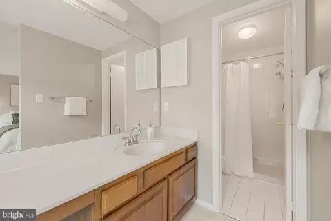 Bath - 6552 Raftelis Rd, Burke, VA 22015 photo 1 of 3