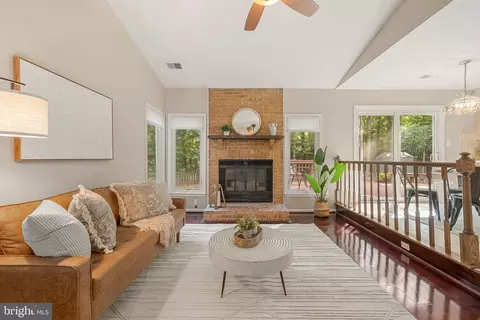 Living - 6552 Raftelis Rd, Burke, VA 22015 photo 2 of 7