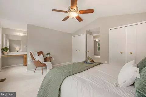 Bedroom - 6552 Raftelis Rd, Burke, VA 22015 photo 6 of 9