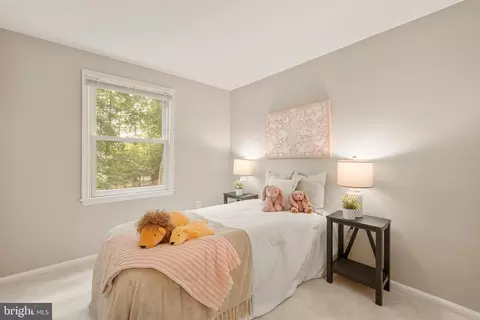 Bedroom - 6552 Raftelis Rd, Burke, VA 22015 photo 7 of 9