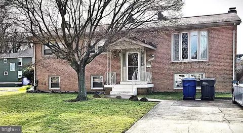 6629 Harriett, Falls Church, VA 22042