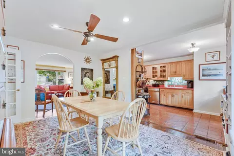 Dining - 1712 Birch Rd, Mclean, VA 22101 photo 3 of 6
