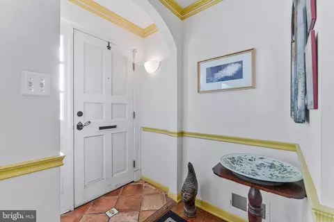 Entry Way - 1712 Birch Rd, Mclean, VA 22101 photo 1 of 6