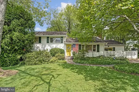Exterior - 1712 Birch Rd, Mclean, VA 22101 photo 1 of 11