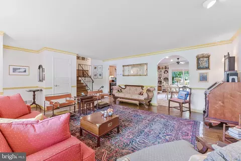 Living - 1712 Birch Rd, Mclean, VA 22101 photo 3 of 5