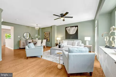 1982 Logan Manor Dr, Reston, VA 20190 photo 4