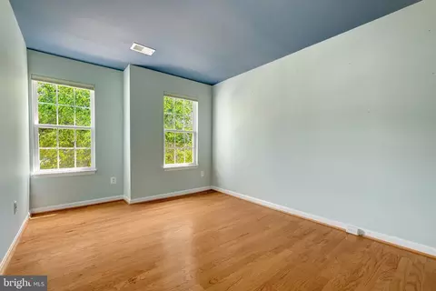 1982 Logan Manor Dr, Reston, VA 20190 photo 29