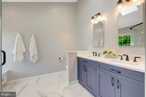 1982 Logan Manor Dr, Reston, VA 20190 photo 23