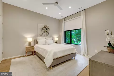 Bedroom - 7815 Old Falls Rd, Mclean, VA 22102 photo 5 of 11