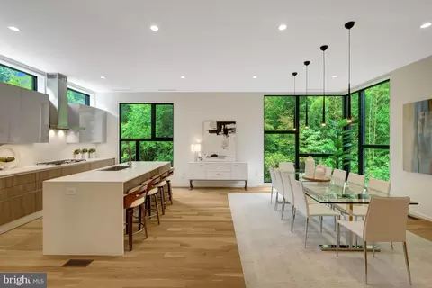Dining - 7815 Old Falls Rd, Mclean, VA 22102 photo 5 of 5