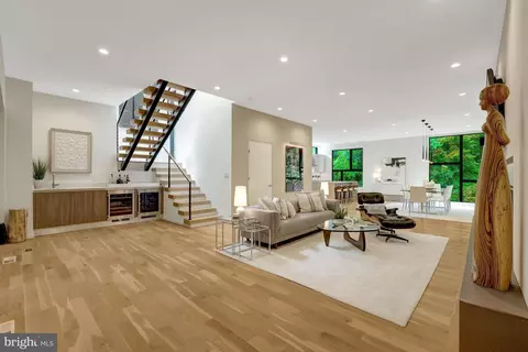 Living - 7815 Old Falls Rd, Mclean, VA 22102 photo 6 of 9