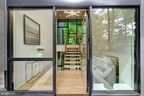 Entry Way - 7815 Old Falls Rd, Mclean, VA 22102 photo 1 of 15