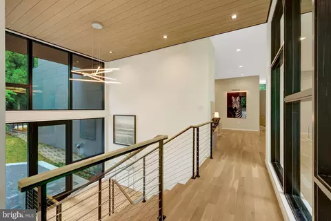 Entry Way - 7815 Old Falls Rd, Mclean, VA 22102 photo 4 of 15